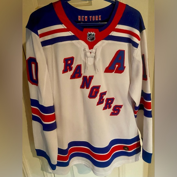 New York Rangers Jersey - Artemi Panarin #10 - Adidas S - Picture 2 of 2